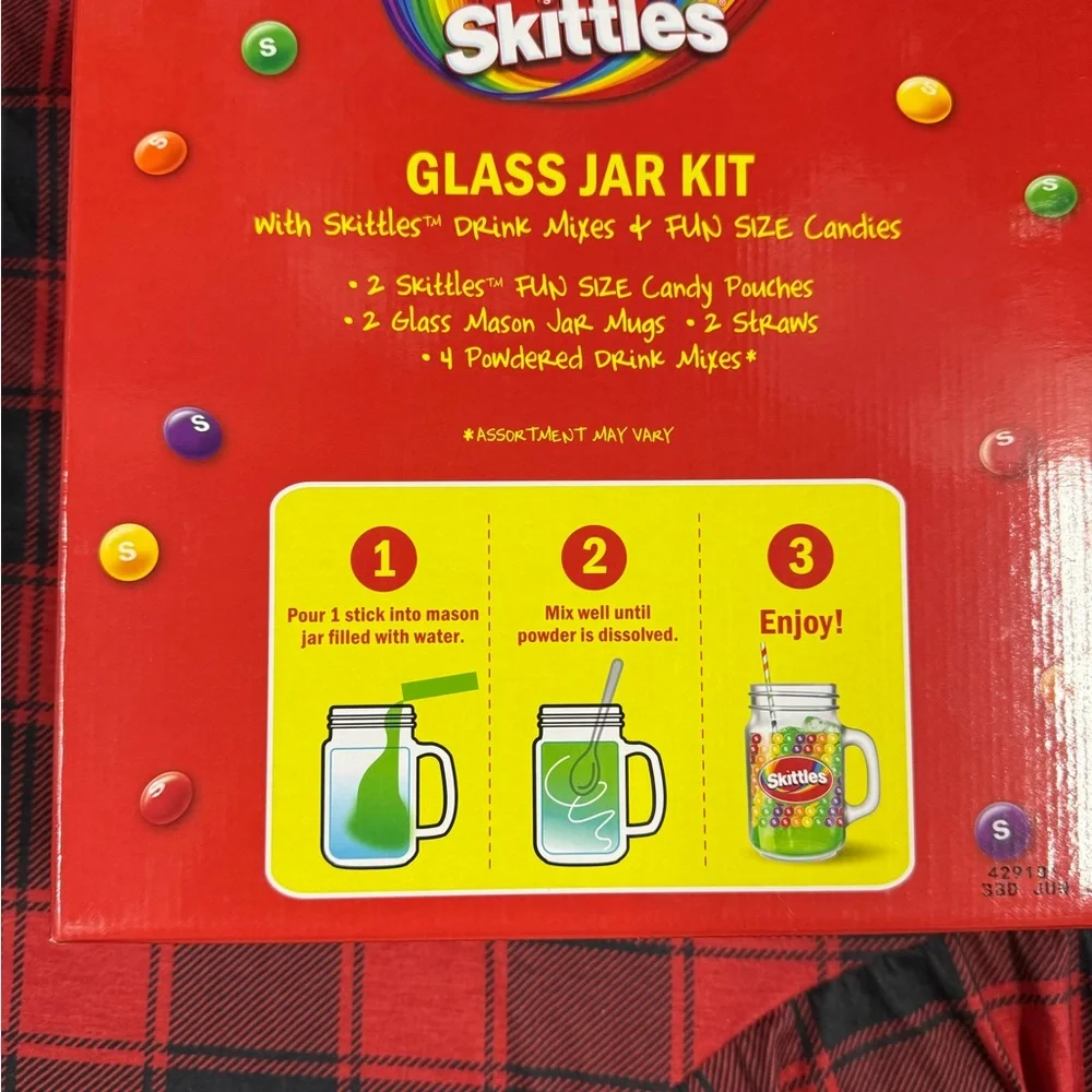 NEW!! SKITTLES GIFT BOX DRINK SET FUN DRINK MIXES GLASS JAR KIT AND CANDY